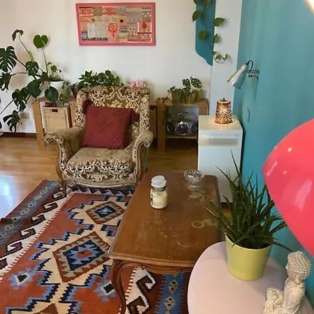 Apartamento Spazioviola Intimo Boho Style Uno Spazio Magico Per L'energia Che Si Respira In Un Palazzo Della Vecchia Qui Nulla E Perfetto Ma Tutto Racconta *
